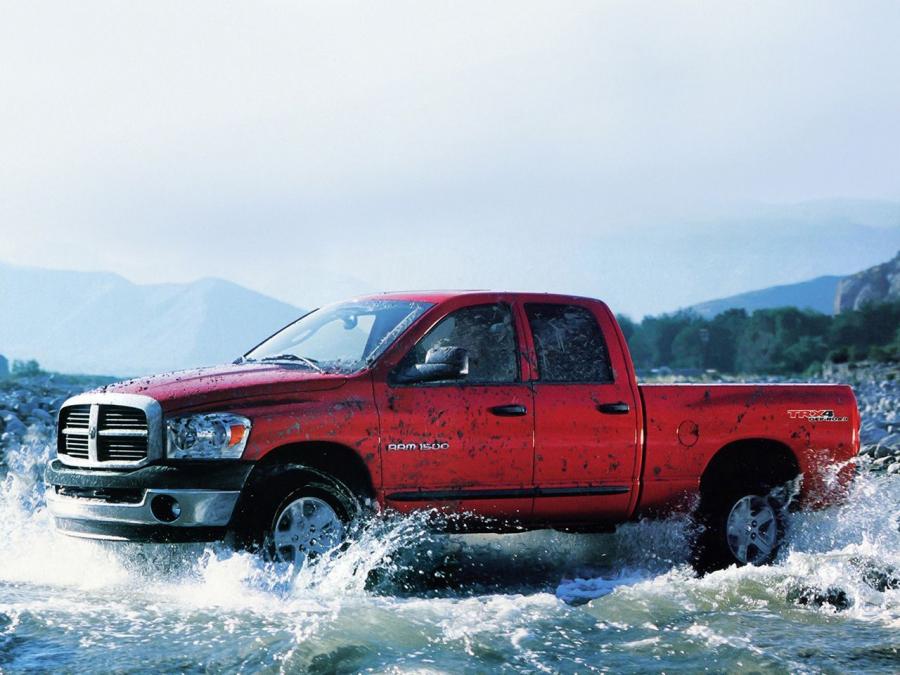  Dodge Ram 1500 Quad Cab 2006 года  (фото 7 из 8)